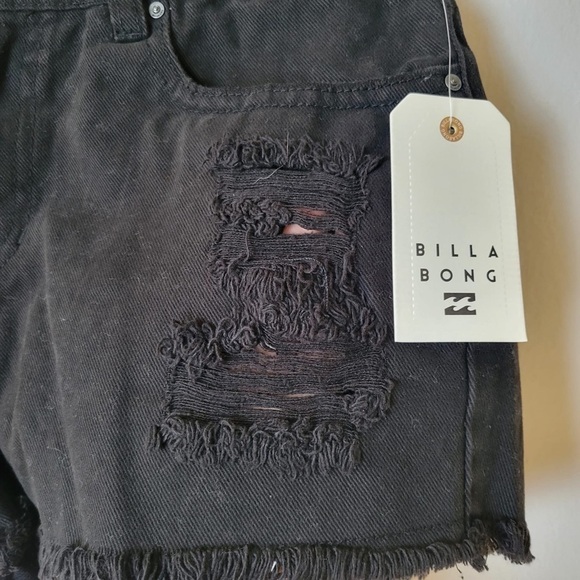 Billabong Shorts Black Sz 26 Drift Away Denim Raw Hem Distressed 2”  Inseam - Picture 6 of 8